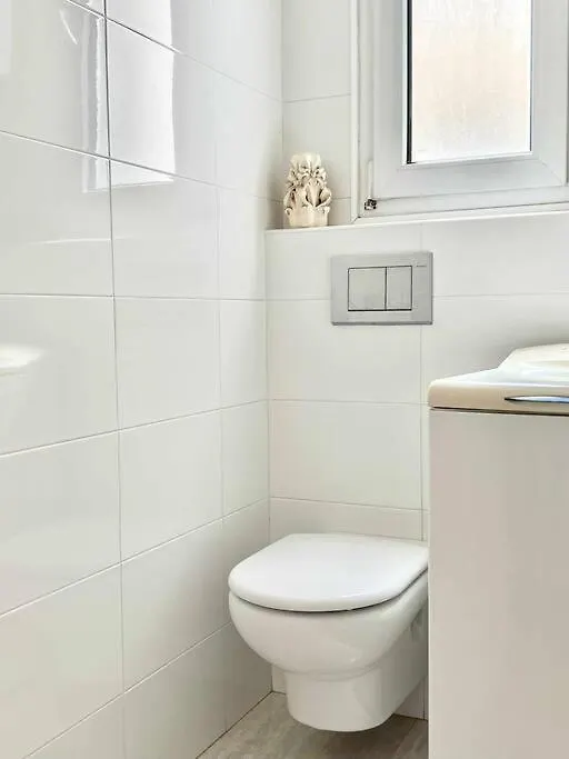 Moderno Y Amplio Apartamento En El Centro De Roses